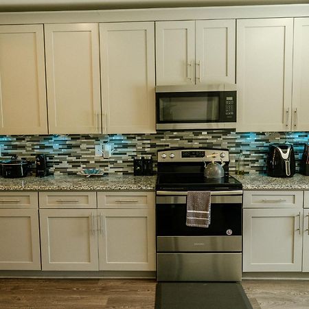 Enjoy This Mini-Mansion Near Downtown And The Airport! アトランタ エクステリア 写真