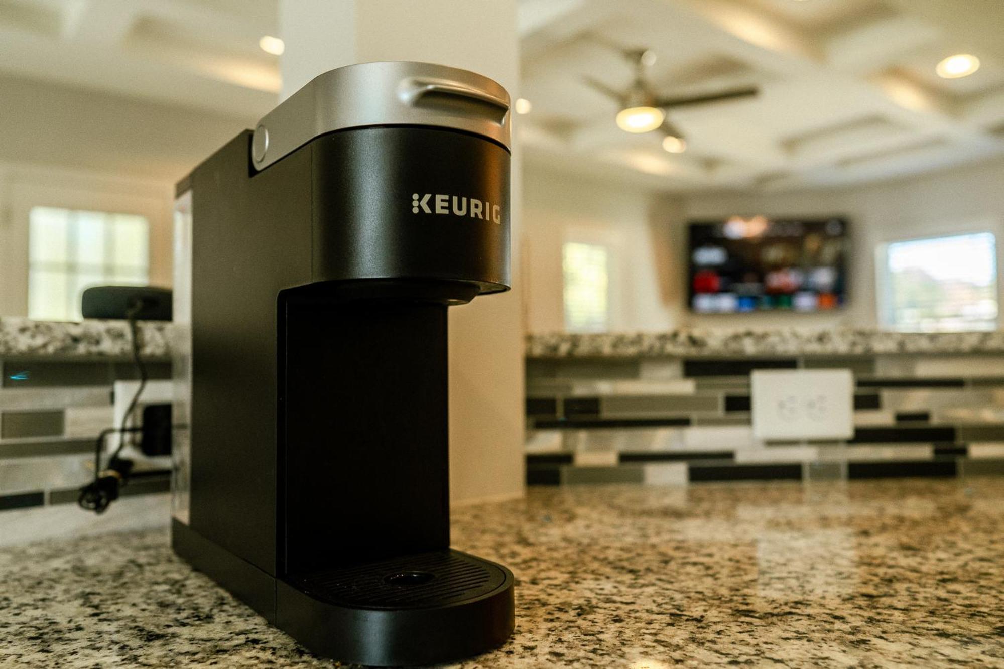 Enjoy This Mini-Mansion Near Downtown And The Airport! アトランタ エクステリア 写真