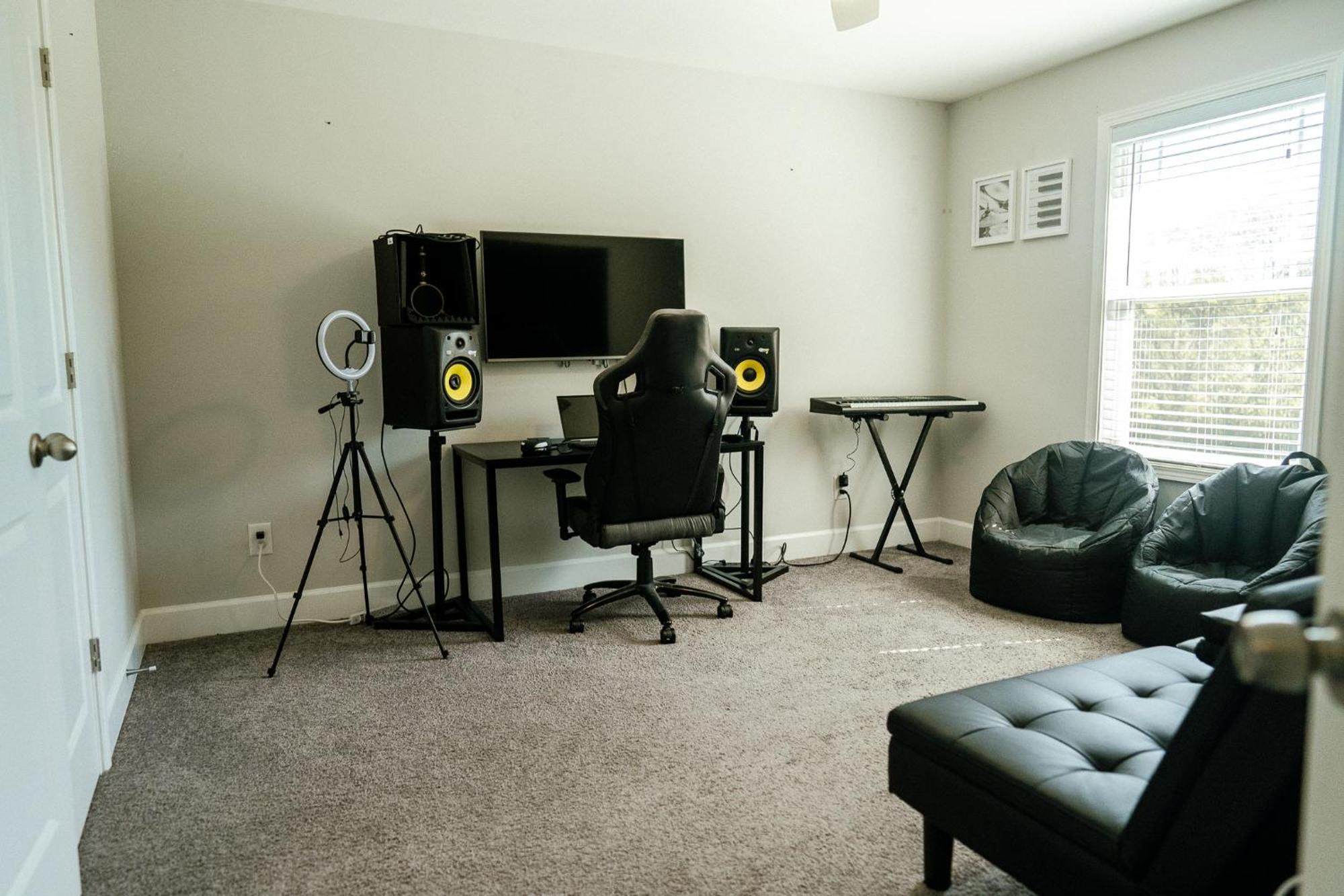 Enjoy This Mini-Mansion Near Downtown And The Airport! アトランタ エクステリア 写真
