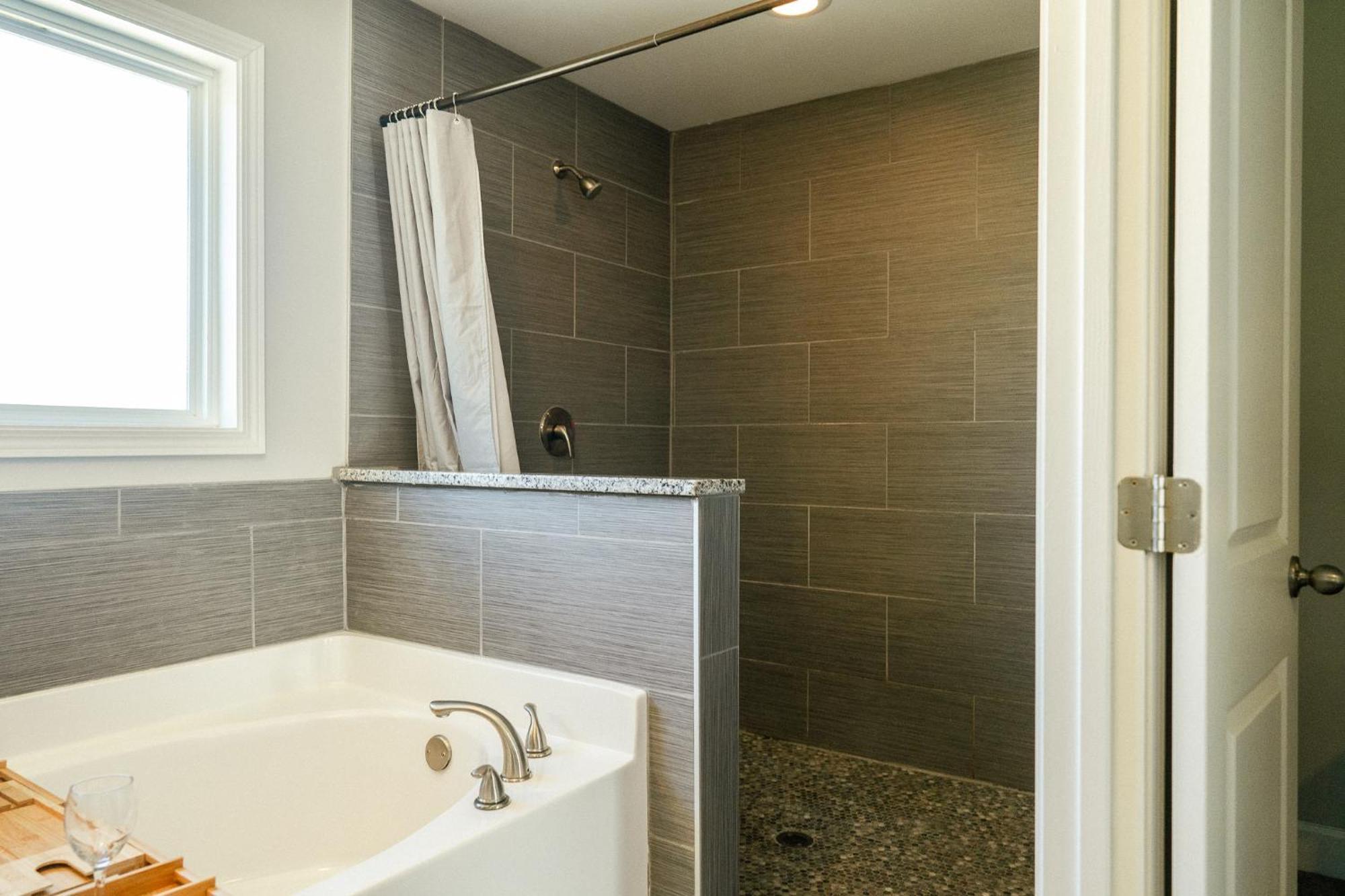 Enjoy This Mini-Mansion Near Downtown And The Airport! アトランタ エクステリア 写真
