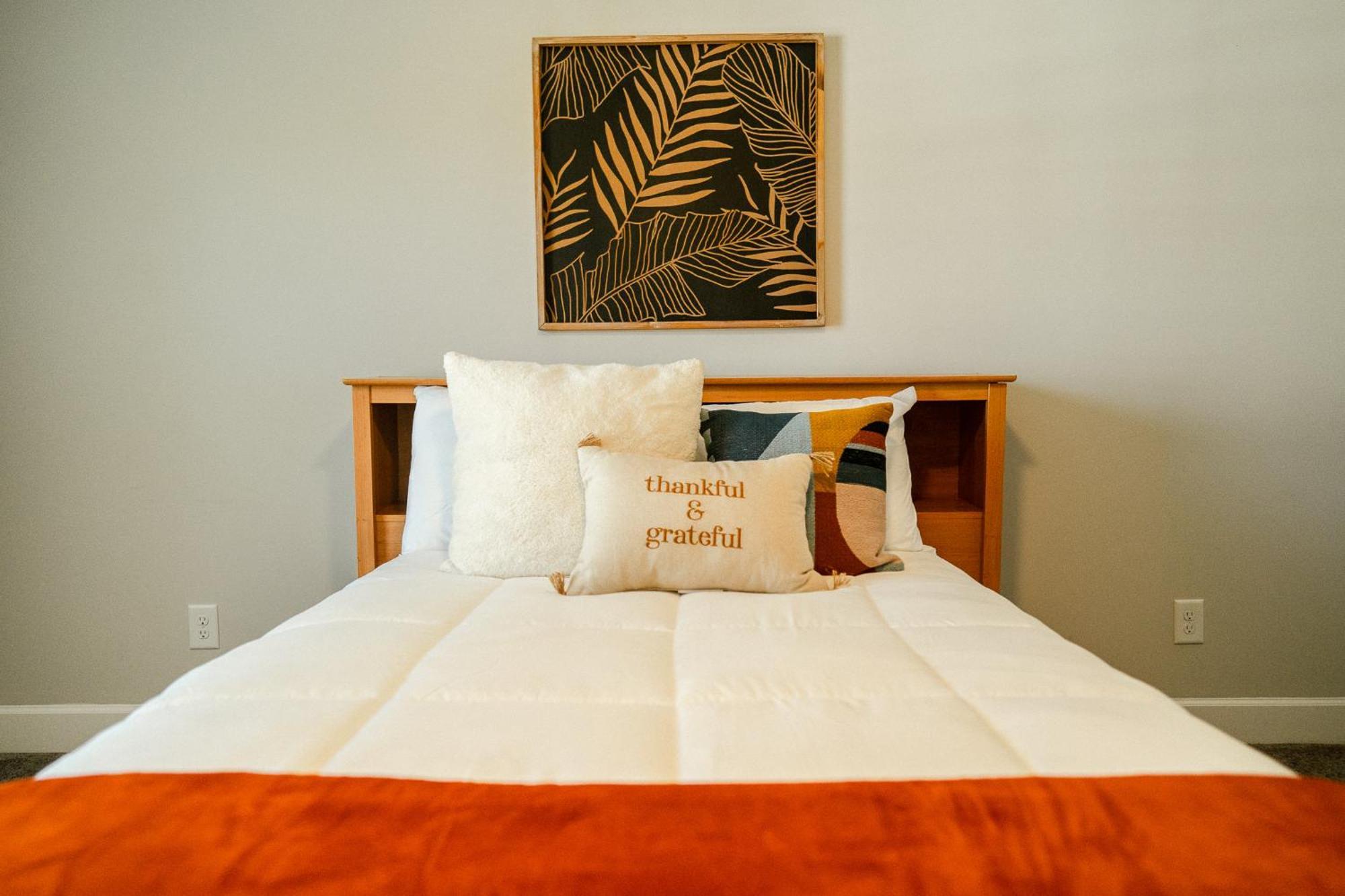 Enjoy This Mini-Mansion Near Downtown And The Airport! アトランタ エクステリア 写真